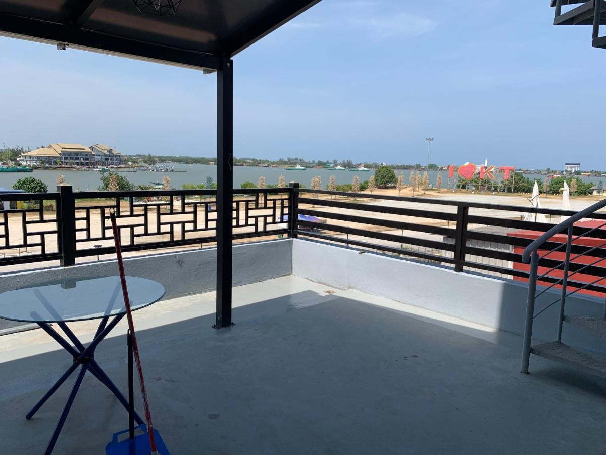Hotel Decentraland Kuala Terengganu Zewnętrze zdjęcie